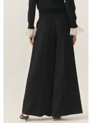 TATUUM Spodnie "Marko" w kolorze czarnym rozmiar: 38. Czarne spodnie materiałowe Tatuum, bez wzorów, z materiału. Za 172.08 zł.