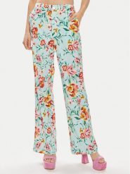 Guess Spodnie materiałowe Adele W4GB30 WG4G0 Kolorowy Relaxed Fit. Spodnie materiałowe Guess, s, z aplikacjami, z materiału. Za 229.99 zł.