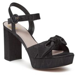 Sandały Ted Baker. Czarne sandały Ted Baker, bez wzorów, bez obcasa, na słupku, bez zapięcia. Za 339.99 zł.