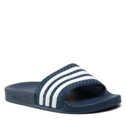 Klapki adidas. Niebieskie klapki Adidas, bez wzorów, bez obcasa. Za 109.99 zł.