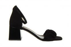 Sandały Bayla-159 4634 003-P Czarny Welur 159143, Skóra naturalna - 39. Czarne sandały Bayla, bez wzorów, z materiału, bez obcasa, na słupku, bez zapięcia. W wyprzedaży za 224.10 zł.