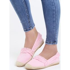 Różowe Espadryle Energy. Czerwone espadryle Born2be, bez wzorów, ze skóry, bez obcasa, na płaskiej podeszwie, bez zapięcia. Za 39.99 zł.