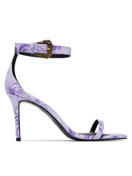 Versace Jeans Couture Sandały 80VA3S76 ZS366 Fioletowy. Fioletowe sandały Versace Jeans Couture, bez wzorów, z jeansu, bez obcasa, na szpilce, bez zapięcia. Za 553.99 zł.