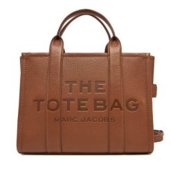 Torebka Marc Jacobs. Brązowe torebki klasyczne Marc Jacobs, bez wzorów, bez dodatków. Za 2,159.00 zł.
