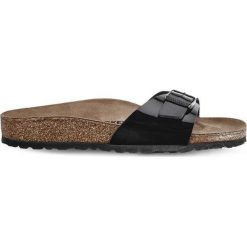 Birkenstock 040303 Black, klapki. Czarne klapki Birkenstock, bez wzorów, ze skóry, bez obcasa. Za 239.00 zł.