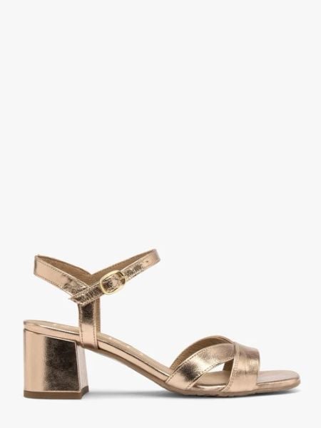 Platynowe sandały z ozdobna cholewką. Szare sandały Ryłko, bez wzorów, ze skóry, bez obcasa, na obcasie, bez zapięcia. W wyprzedaży za 349.99 zł.