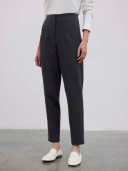 BGN Spodnie w kolorze antracytowym rozmiar: 38. Czarne spodnie materiałowe BGN, na imprezę, bez wzorów, z materiału, z podwyższonym stanem. Za 166.88 zł.