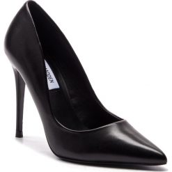 Szpilki STEVE MADDEN - Daisie Heel SM11000019-03001-017 Black Leather. Czarne szpilki Steve Madden, bez wzorów, ze skóry ekologicznej, bez obcasa, na obcasie, bez zapięcia. W wyprzedaży za 269.00 zł.