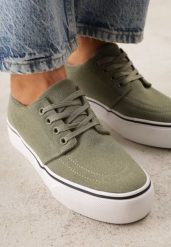 Zielone Klasyczne Tenisówki z Ozdobnym Paskiem przy Podeszwie Ranora. Zielone obuwie sportowe Born2be, z dresówki, bez zapięcia, tenisowe. Za 49.99 zł.