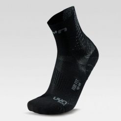 Skarpety do biegania LADY RUN FIT SOCKS r. 39-40. Czarne skarpety Uyn, bez wzorów. Za 69.99 zł.