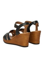 Lasocki Sandały CEO-WI23-283-14 Czarny. Czarne sandały Lasocki, bez wzorów, ze skóry, bez obcasa, na koturnie, bez zapięcia. Za 199.99 zł.