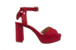 Sandały Bayla-067 129006 Nobuck Red Velvet, Czerwony, Skóra naturalna - 40. Czerwone sandały Bayla, bez wzorów, z nubiku, bez obcasa, na obcasie, bez zapięcia. W wyprzedaży za 89.10 zł.