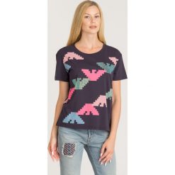 T-SHIRT EMPORIO ARMANI. Niebieskie t-shirty Emporio Armani, z aplikacjami, z bawełny, bez kołnierzyka, bez ramiączek. Za 759.00 zł.