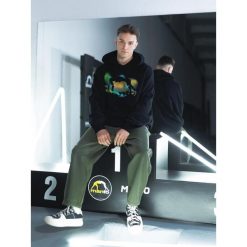 MANTO bluza z kapturem REFLECTION OVERSIZE czarna. Czarne bluzy MANTO, bez wzorów, z kapturem. Za 299.00 zł.