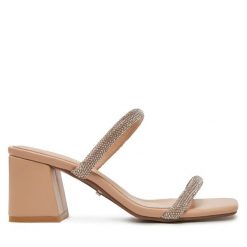 Klapki DeeZee. Brązowe klapki DeeZee, bez wzorów, bez obcasa. Za 129.99 zł.