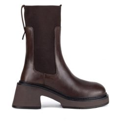Sztyblety Gino Rossi. Brązowe botki Gino Rossi, bez wzorów, bez obcasa, na płaskiej podeszwie, bez zapięcia. Za 399.99 zł.