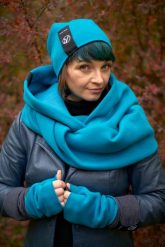 Czapka Hultajka Turkus. Czerwone czapki Hultaj Polski, bez wzorów, z bawełny. Za 99.00 zł.