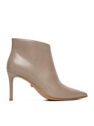 Gino Rossi Botki EO-CLOE-GLC9273-4-370-1 Czarny. Czarne botki Gino Rossi, bez wzorów, ze skóry, bez obcasa, na szpilce, bez zapięcia. Za 499.99 zł.