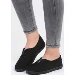 Czarne Tenisówki From the Inside. Czarne trampki Born2be, bez wzorów, bez zapięcia. Za 19.99 zł.