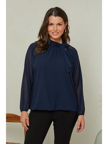 Curvy Lady Bluzka w kolorze granatowym rozmiar: 48/50. Niebieskie bluzki Curvy Lady, bez wzorów, klasyczne, bez kołnierzyka, bez ramiączek. Za 139.95 zł.