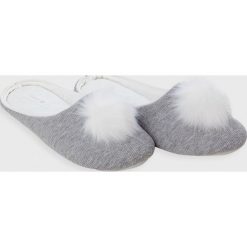 Etam - Kapcie. Obuwie domowe marki Etam. W wyprzedaży za 59.90 zł.