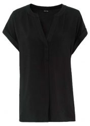 Bluzka tunikowa z lejącej wiskozy. Czarne bluzki bonprix, bez wzorów, z wiskozy, bez kołnierzyka, bez ramiączek. Za 32.99 zł.