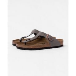 Japonki damskie Birkenstock Gizeh. Brązowe klapki Birkenstock, bez wzorów, z materiału, bez obcasa. Za 339.00 zł.