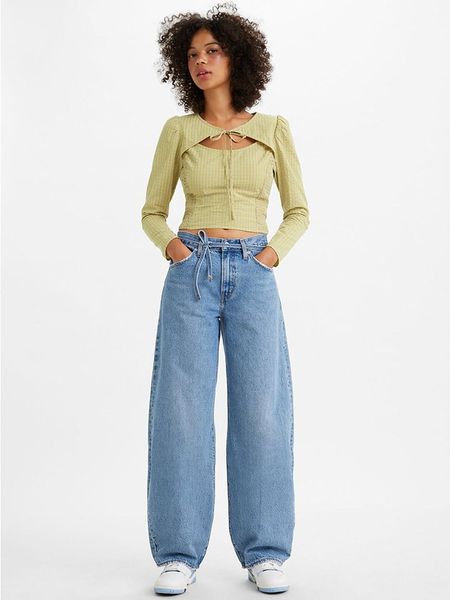 Levi's Dżinsy - Comfort fit - w kolorze błękitnym rozmiar: W26/L30. Niebieskie jeansy Levi's®, l, z aplikacjami, z podwyższonym stanem. Za 218.57 zł.