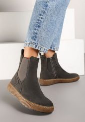 Szare Botki Sztyblety na Płaskiej Podeszwie Ozdobionej Tłoczeniem Lemitana. Szare botki Renee, bez wzorów, z gumy, bez obcasa, na płaskiej podeszwie, bez zapięcia. Za 129.99 zł.