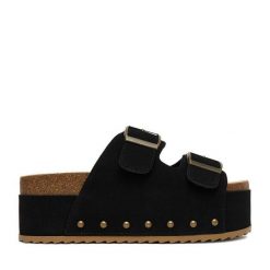 Klapki DeeZee. Czarne klapki DeeZee, bez wzorów, bez obcasa. Za 139.99 zł.