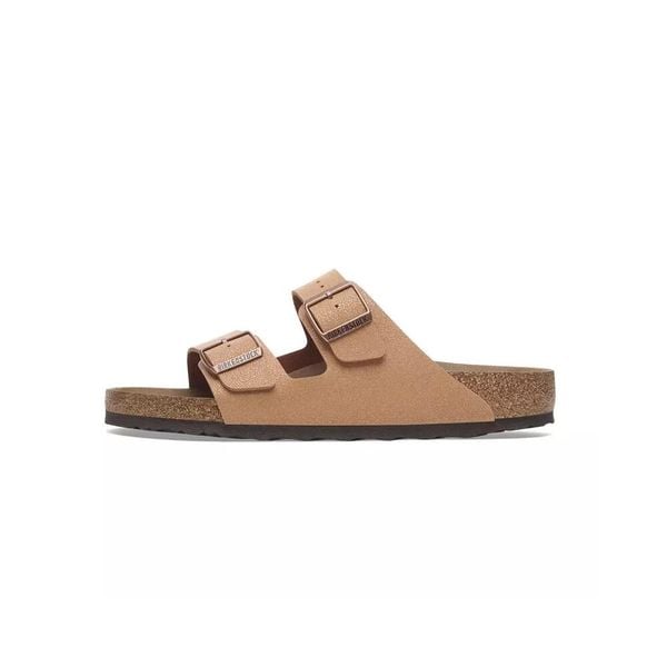 Klapki damskie Birkenstock Arizona BS. Brązowe klapki Birkenstock, bez wzorów, z materiału, bez obcasa. Za 462.85 zł.