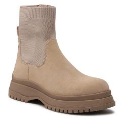 Botki Jenny Fairy. Brązowe botki Jenny Fairy, bez wzorów, bez obcasa, na płaskiej podeszwie, bez zapięcia. Za 179.99 zł.