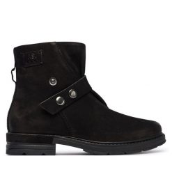 Botki Josef Seibel. Czarne botki Josef Seibel, bez wzorów, bez obcasa, na płaskiej podeszwie, bez zapięcia. Za 539.99 zł.