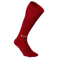 Skarpety do piłki nożnej Kipsta Essential Club. Czerwone skarpety KIPSTA, bez wzorów, z elastanu. Za 14.99 zł.