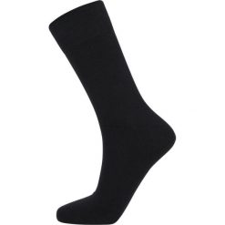Skarpetki Endurance Capri (x3). Czarne skarpety ENDURANCE, bez wzorów, z bawełny. Za 84.50 zł.