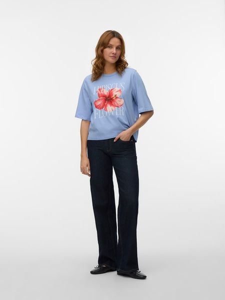 Vero Moda Koszulka w kolorze niebieskim rozmiar: S. Niebieskie bluzki Vero Moda, s, bez wzorów, z bawełny, bez kołnierzyka, bez ramiączek. Za 47.95 zł.