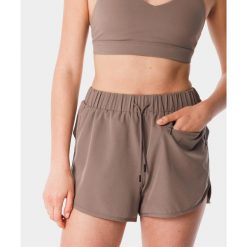 Lekkie szorty dla kobiet sportowe z kieszonką Carpatree Balletcore. Szare obuwie sportowe Carpatree, bez zapięcia, na fitness i siłownię. Za 179.99 zł.