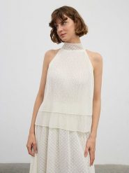 BGN Bluzka w kolorze kremowym rozmiar: 40. Brązowe bluzki BGN, bez wzorów, bez kołnierzyka, bez ramiączek. Za 104.64 zł.