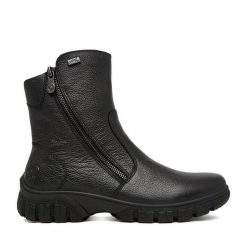 Botki Rieker. Czarne botki Rieker, bez wzorów, bez obcasa, na płaskiej podeszwie, bez zapięcia. Za 449.99 zł.