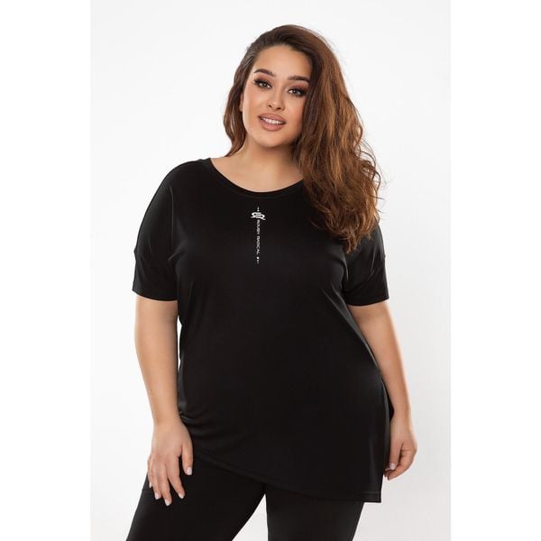 Koszulka fitness damska Rough Radical Kip Plus size. Czarne bluzki ROUGH RADICAL, plus size, bez wzorów, sportowe, bez kołnierzyka, plus size, bez ramiączek. Za 109.00 zł.