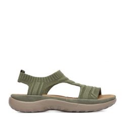 Sandały Rieker. Zielone sandały Rieker, bez wzorów, bez obcasa, na płaskiej podeszwie, bez zapięcia. Za 299.99 zł.