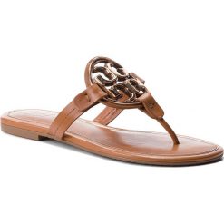 Japonki TORY BURCH - Metal Miller 47617 Tan/Rose Gold 112. Brązowe klapki Tory Burch, bez wzorów, ze skóry, bez obcasa, na obcasie. W wyprzedaży za 599.00 zł.