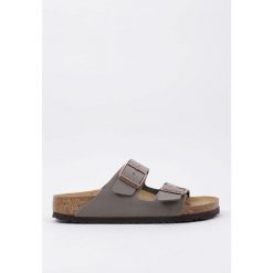 Klapki damskie Birkenstock Arizona Bfbc. Brązowe klapki Birkenstock, bez wzorów, z materiału, bez obcasa. Za 369.00 zł.