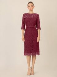 APART Sukienka w kolorze bordowym rozmiar: 40. Czerwone sukienki Apart, bez wzorów, z koronki, bez kołnierzyka, bez ramiączek, midi. Za 295.99 zł.