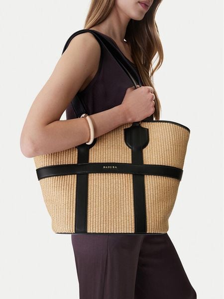 Badura Torebka EO-UMAI-LDA-8628 Beżowy. Brązowe shopper Badura, bez wzorów, z materiału, bez dodatków. Za 193.99 zł.