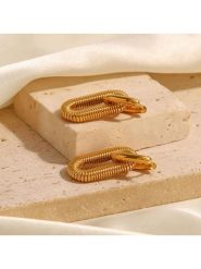 Atelier MIU Pozłacane kolczyki rozmiar: onesize. Żółte kolczyki Atelier MIU, pozłacane. Za 34.99 zł.