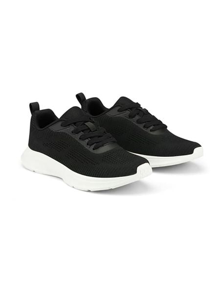 Freyling Sneakersy w kolorze czarnym rozmiar: 37. Czarne trampki Freyling, bez wzorów, z materiału, bez zapięcia. Za 70.08 zł.