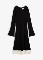 Sukienka dzianinowa z mieszanki wiskozy z kontrastowymi detalami. Czarne sukienki bonprix, bez wzorów, z dzianiny, bez kołnierzyka, bez ramiączek, maxi. Za 147.99 zł.