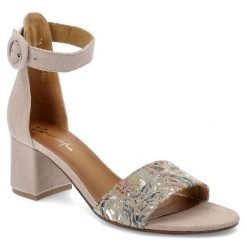 Beżowe Sandały Maciejka Eleganckie Obuwie Damskie. Brązowe sandały Maciejka, bez wzorów, eleganckie, bez obcasa, na obcasie, bez zapięcia. Za 279.00 zł.