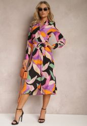 Czarno-Różowa Rozkloszowana Sukienka Midi z Kopertowym Dekoltem z Paskiem i Abstrakcyjnym Wzorem Orabella. Czarne sukienki Renee, l, bez wzorów, eleganckie, bez kołnierzyka, bez ramiączek, midi, kopertowe. Za 149.99 zł.